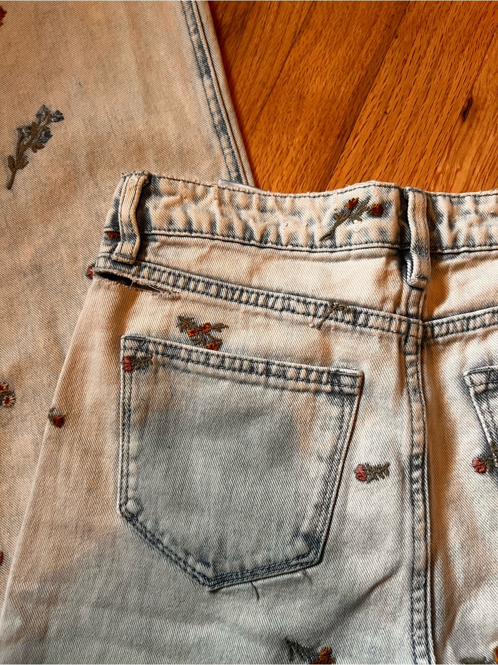 DRIFTWOOD Light Wash Wide-Leg Jeans with Floral Embroidery - Picture 5 of 6